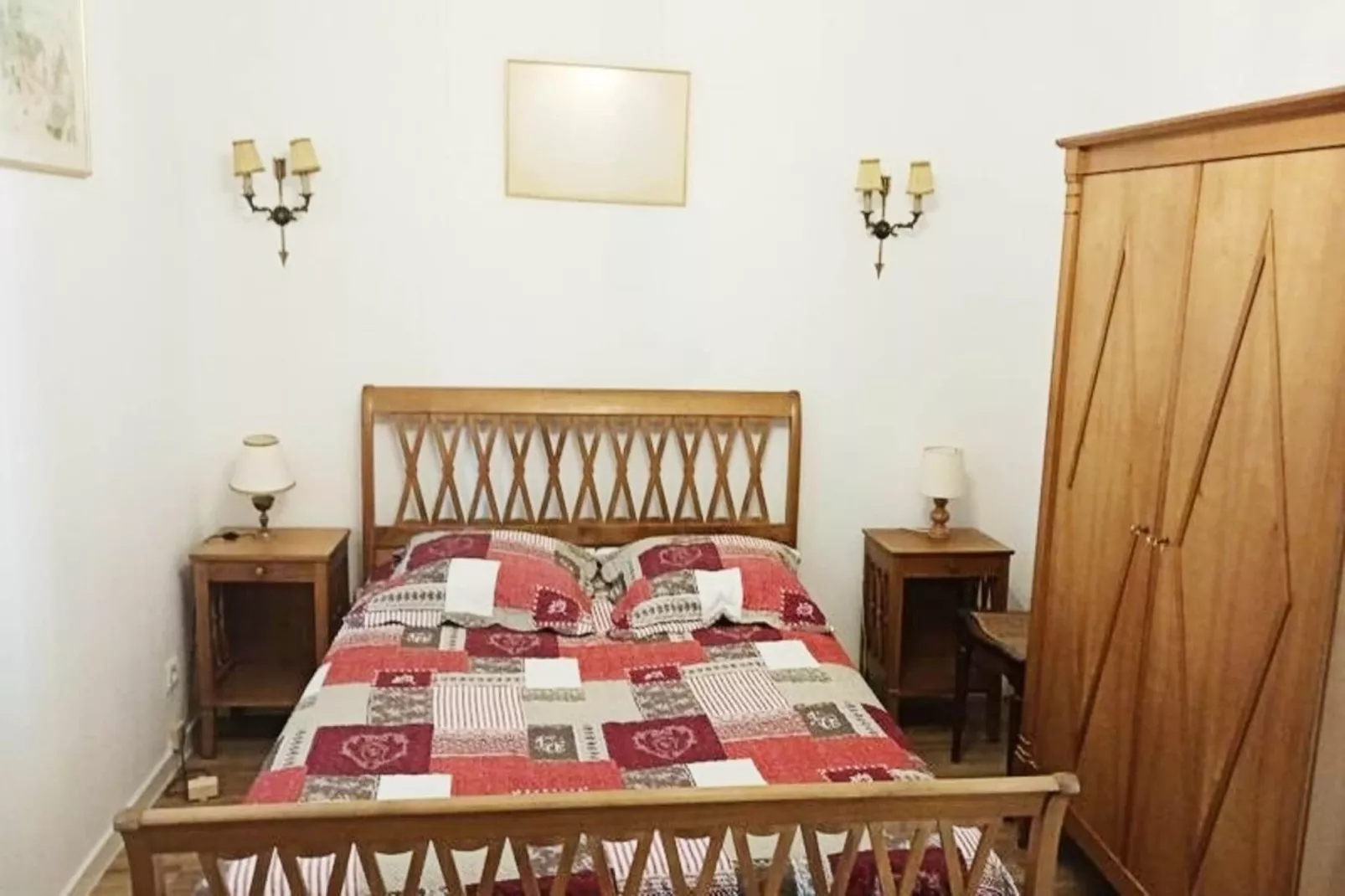 Résidence Le Bergentrum-Buitenkant zomer