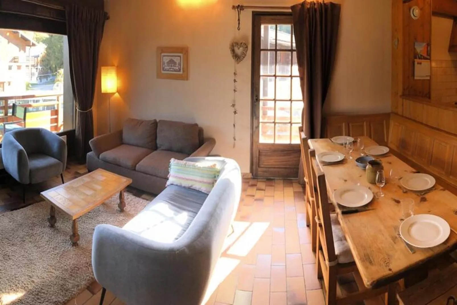 Résidence La Gelinotte-Eetkamer