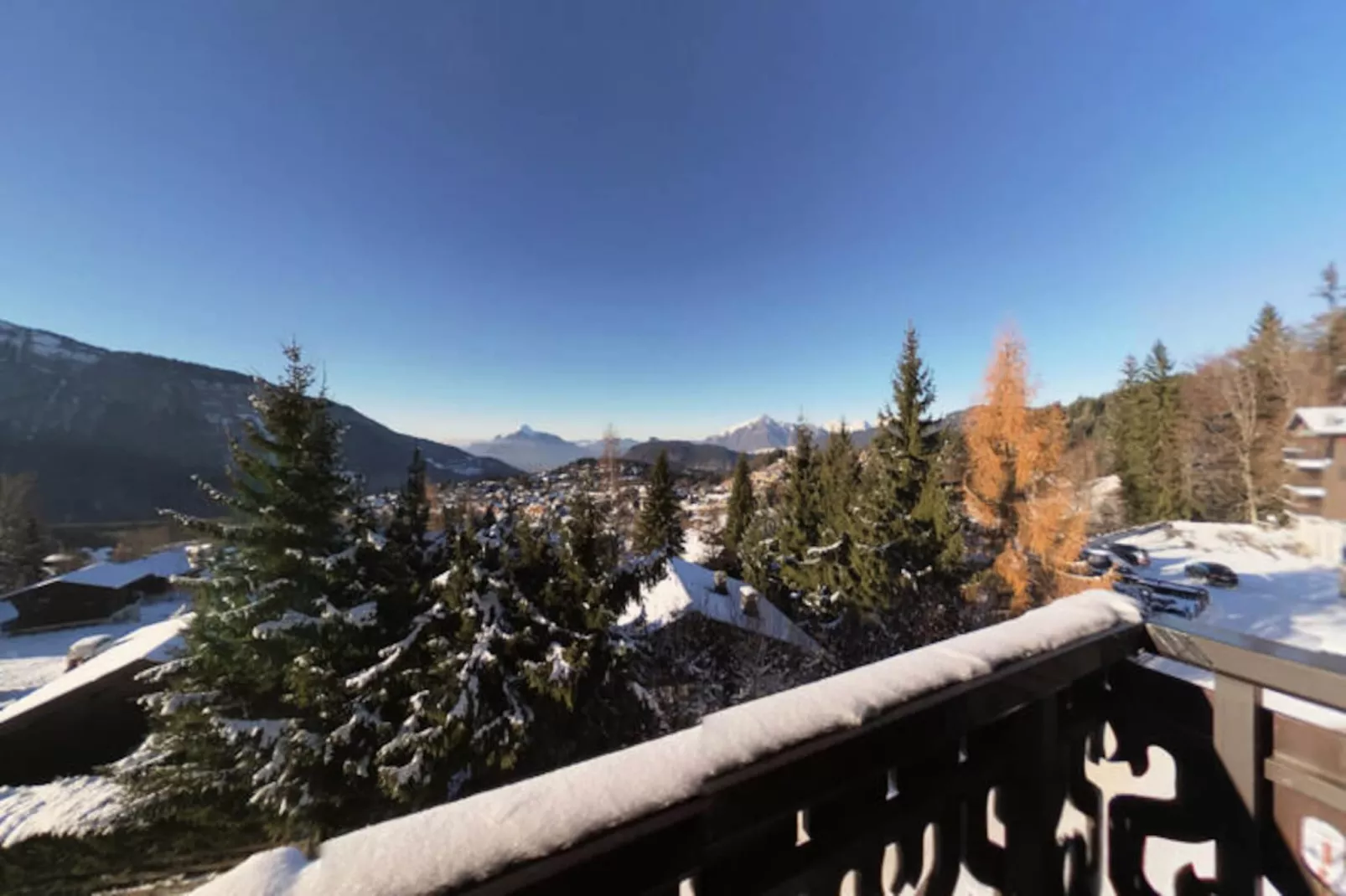 Appartements à Les Carroz-d'Arâches-Image-tags.