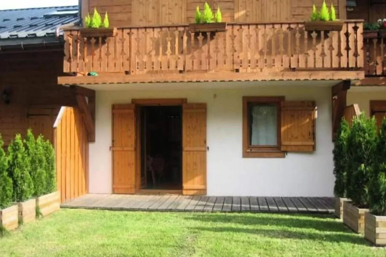 Résidence Les Amethystes B-Buitenkant zomer