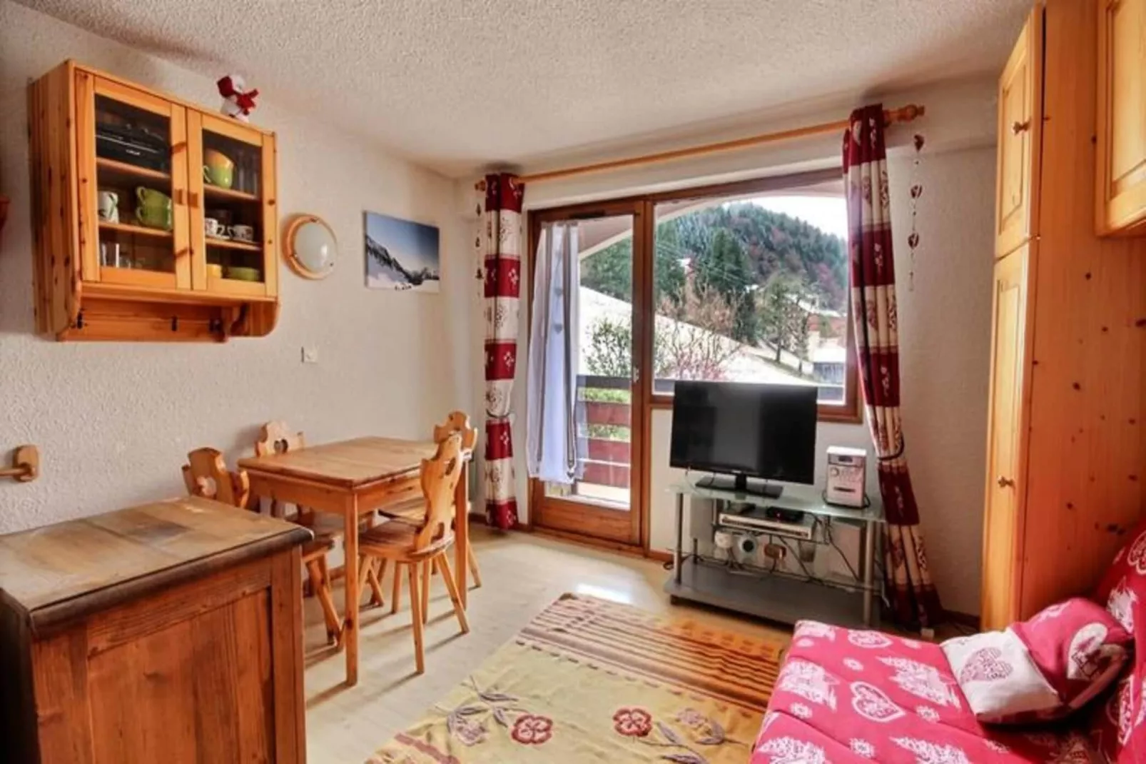 Studio à Saint Jean d'Aulps-Buitenkant zomer