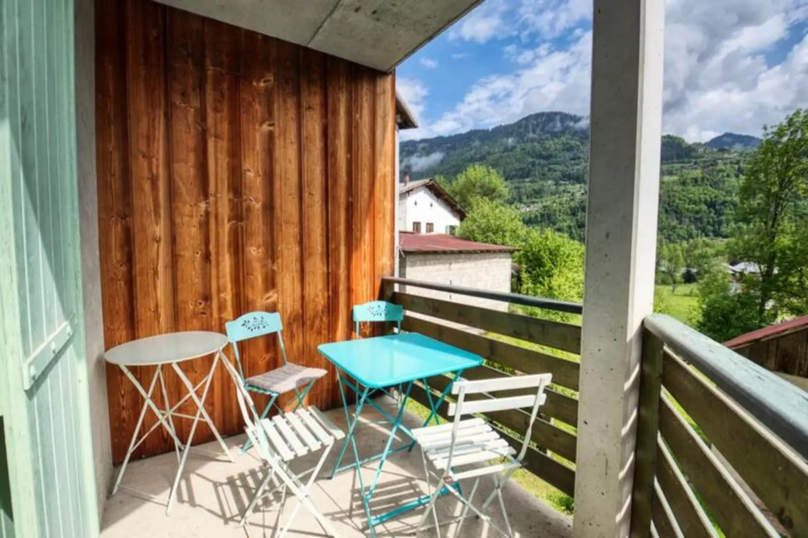 Chalet Bonfils-Buitenkant zomer