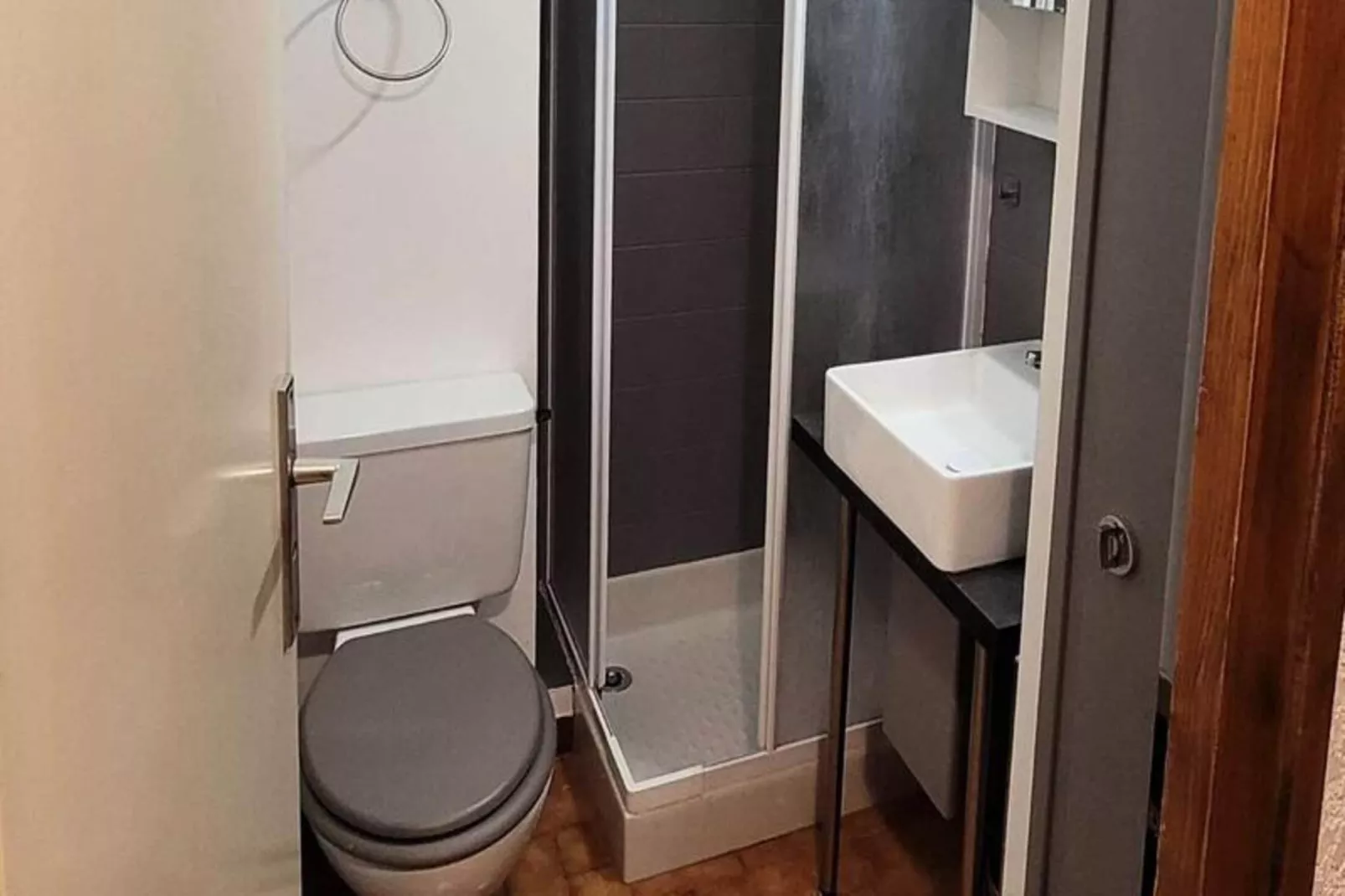 Résidence Digitale-Badkamer