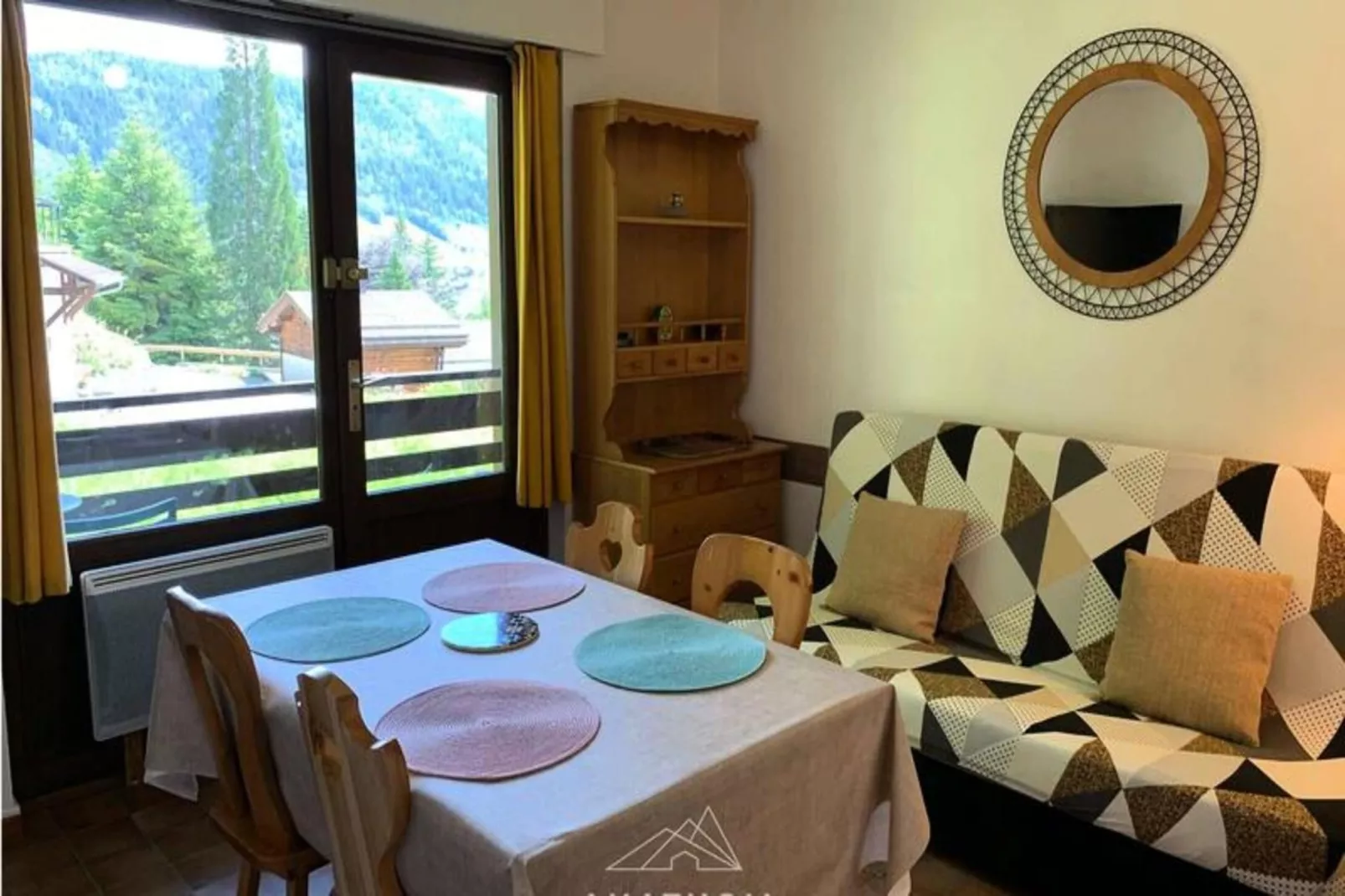 Résidence Millepertuis C-Eetkamer