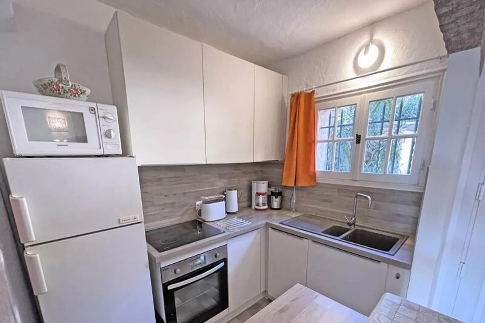 Résidence Pan Cuet-Keuken