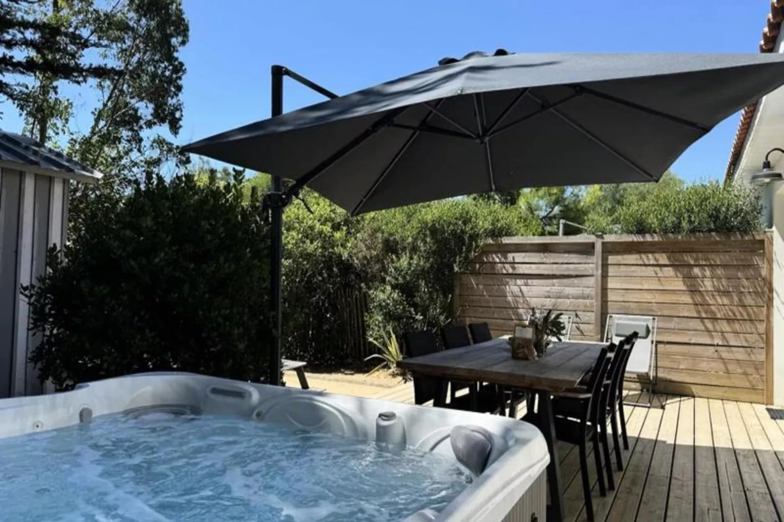 Villa Tha&iuml;lande - Domaine Le Sherwood-Terrasbalkon