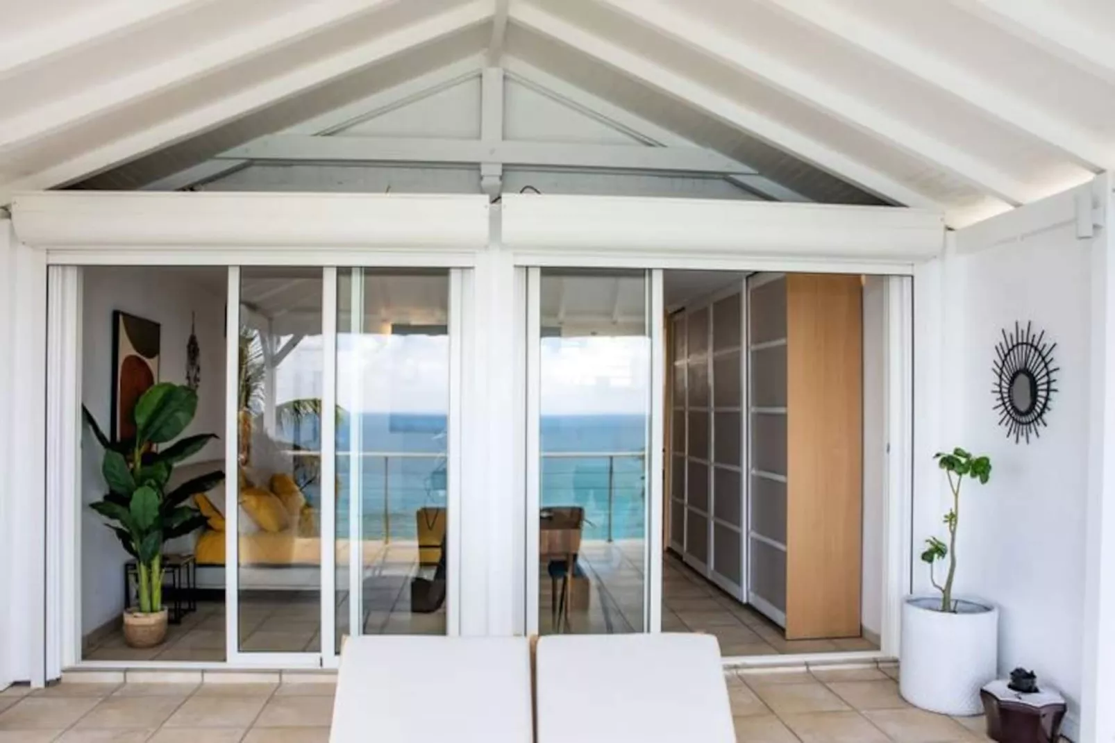 Villa Summer Forever-Image-tags.