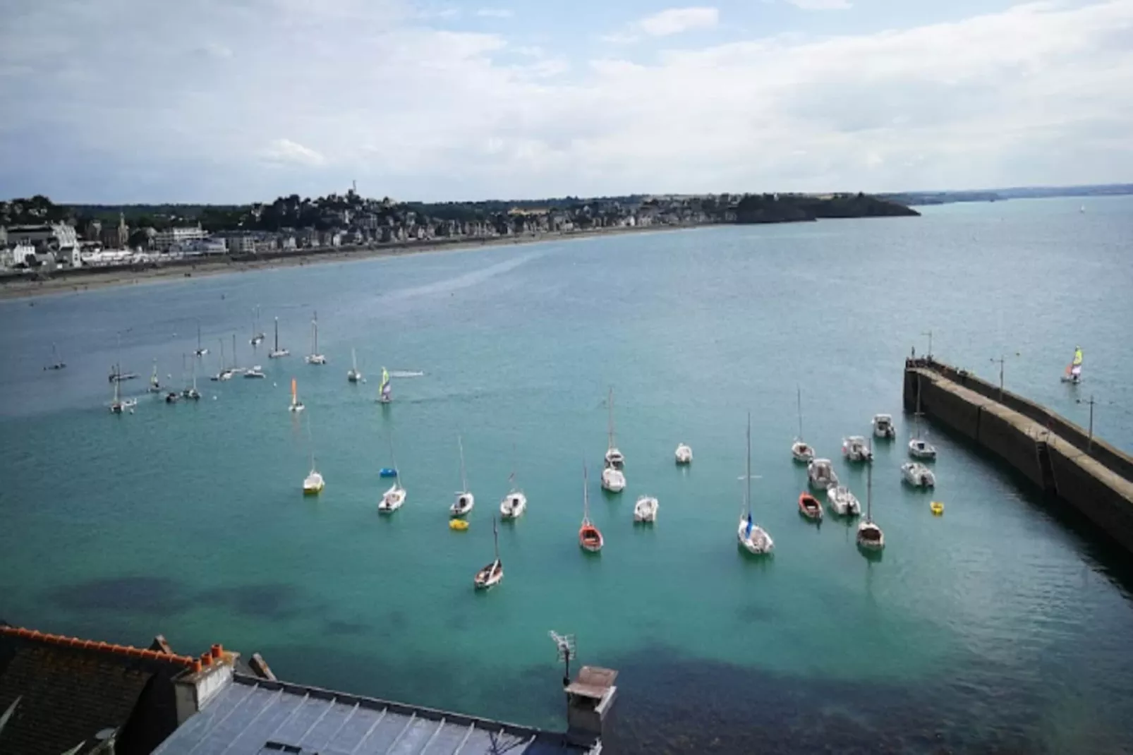 Résidence Parc-Buitenkant zomer
