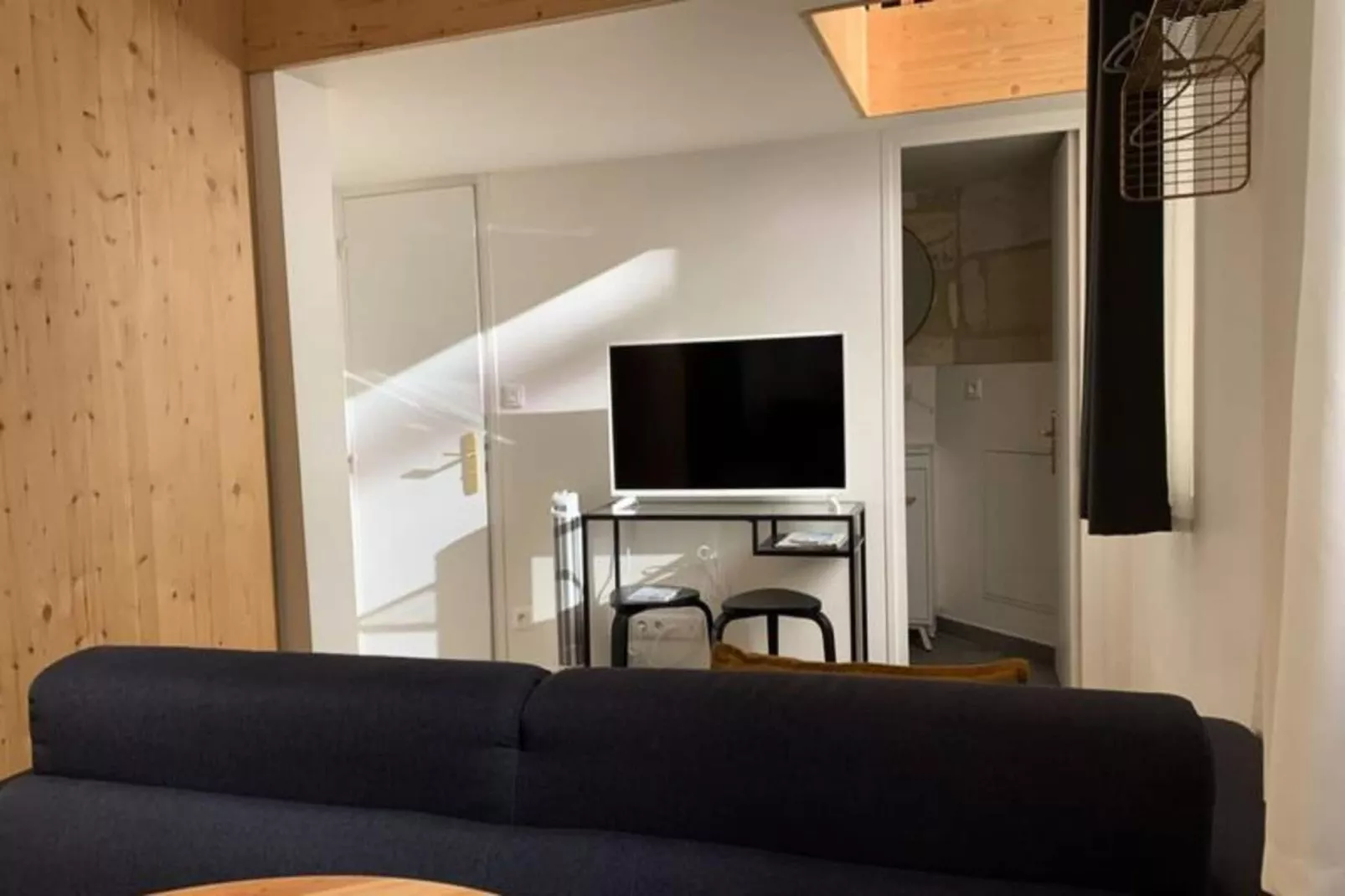 Duplex Confortable Dans La Belle Pierre Plac&eacute; Au Porte De La Gare St-jean-Woonkamer