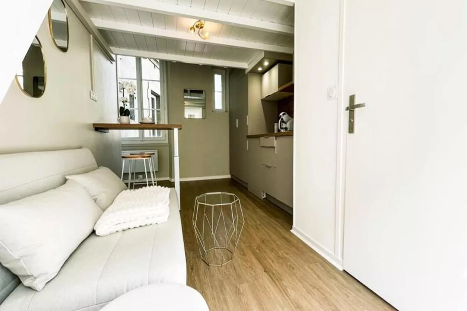 Le Studio En Duplex Championnet - Humbert Ii (droite) 👑-Woonkamer