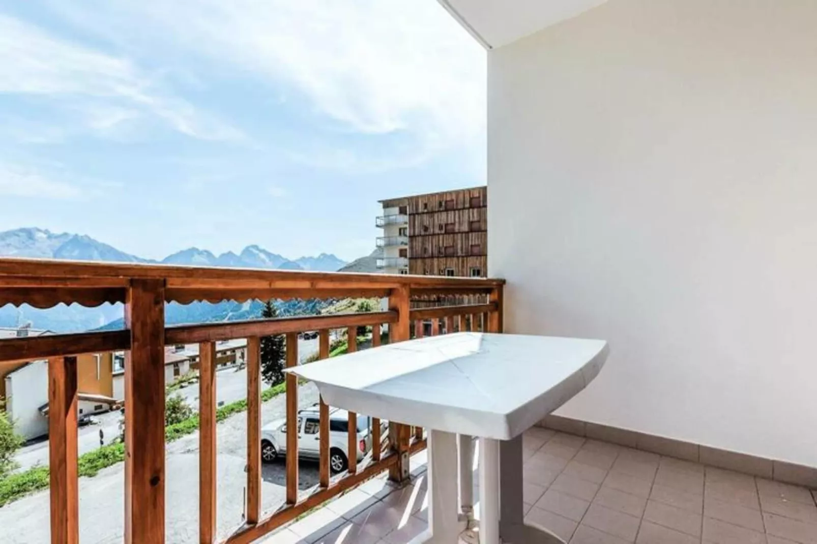 Appartement à l'Alpe d'Huez retour skis aux pieds - maeva Home-Buitenkant zomer