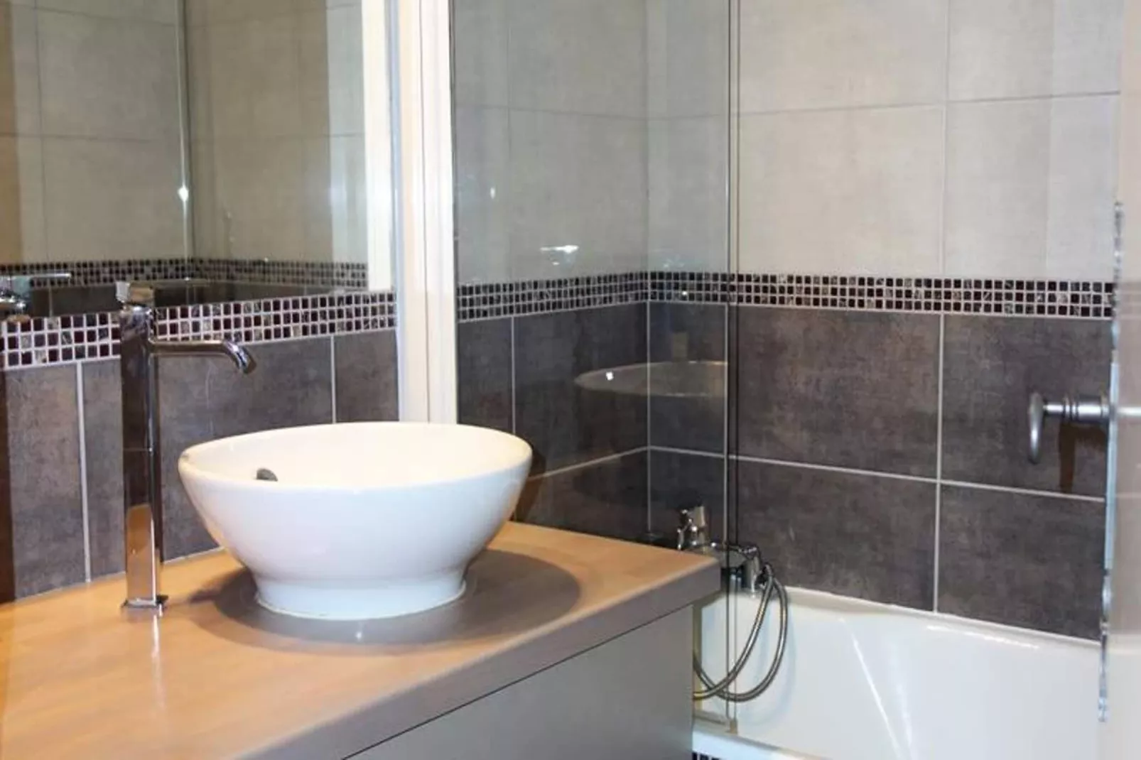 Résidence Maison De L'alpe-Badkamer