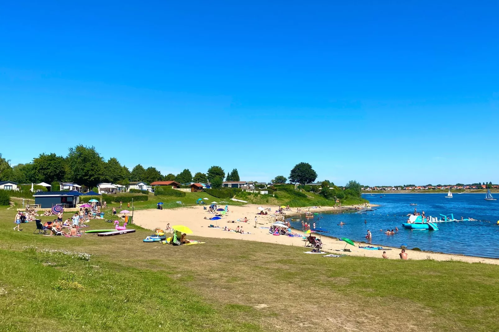 Recreatiepark Rhederlaagse Meren 17-Parkfaciliteiten