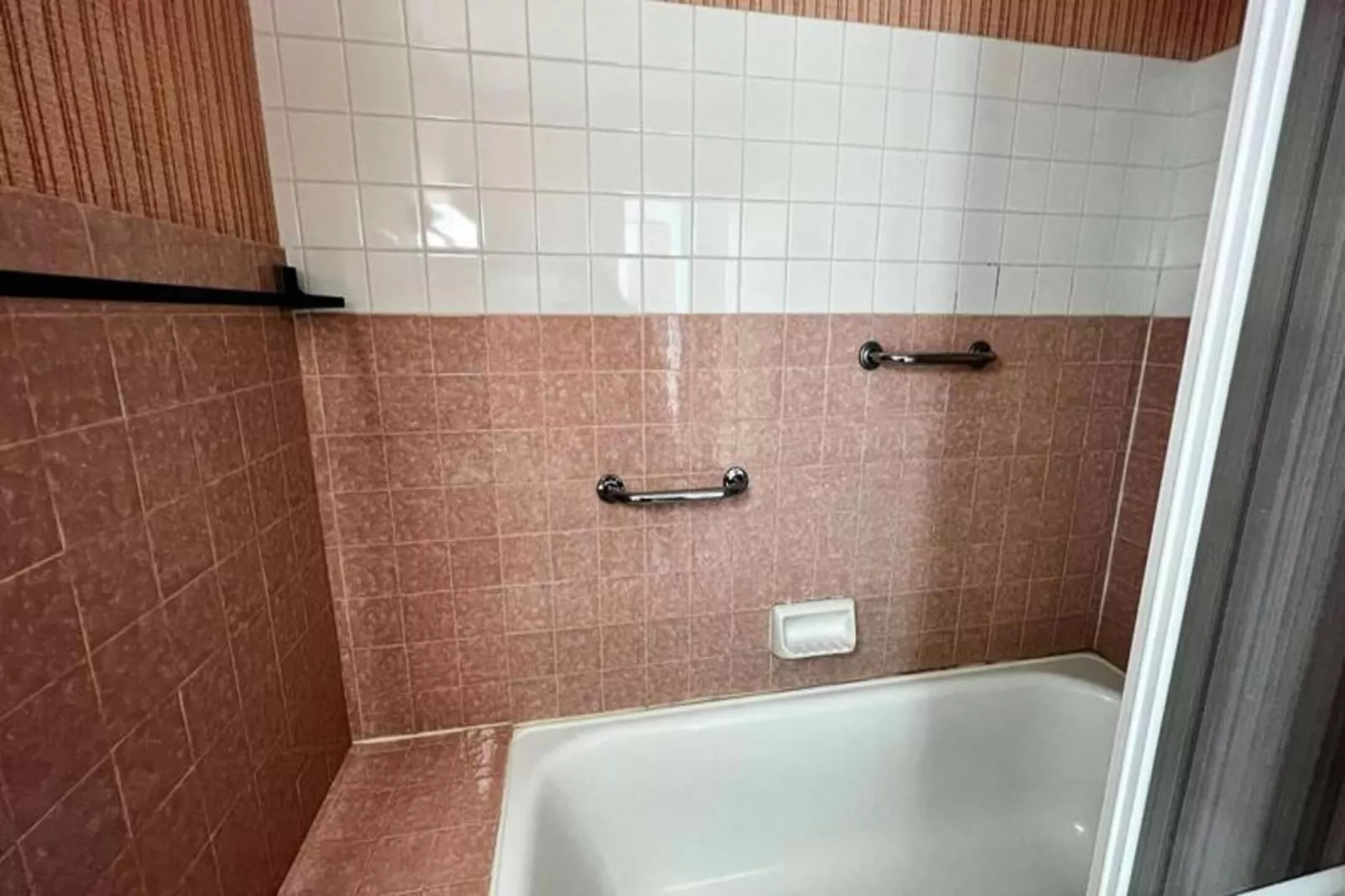 Résidence Dauphins-Badkamer