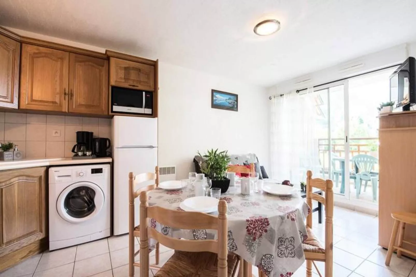 Résidence Valbelle B-Eetkamer