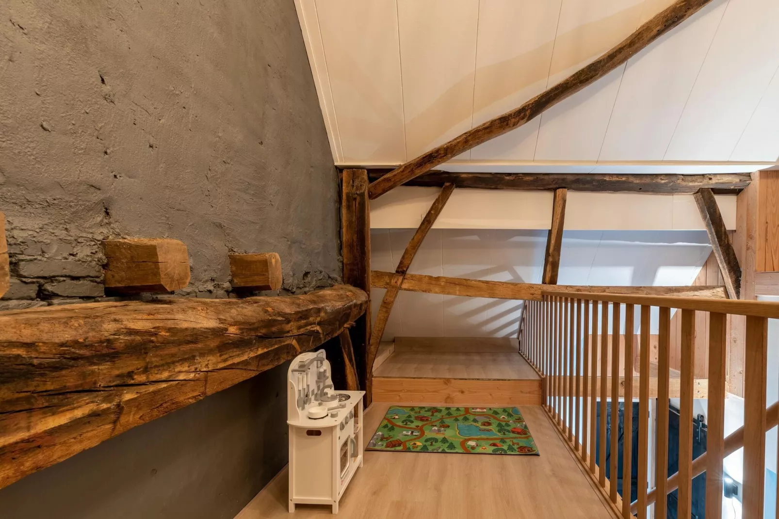 De stakenborg het voor- en achterhuis - Overloop