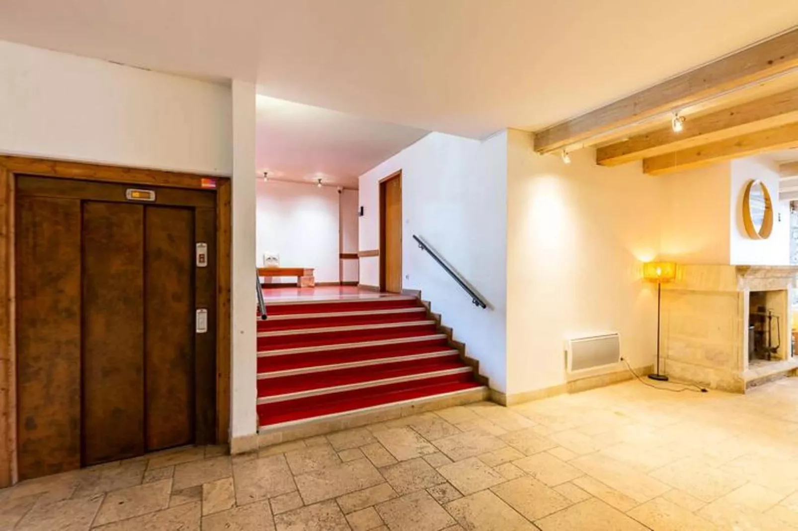 Résidence Cami Real-Hal-ontvangst