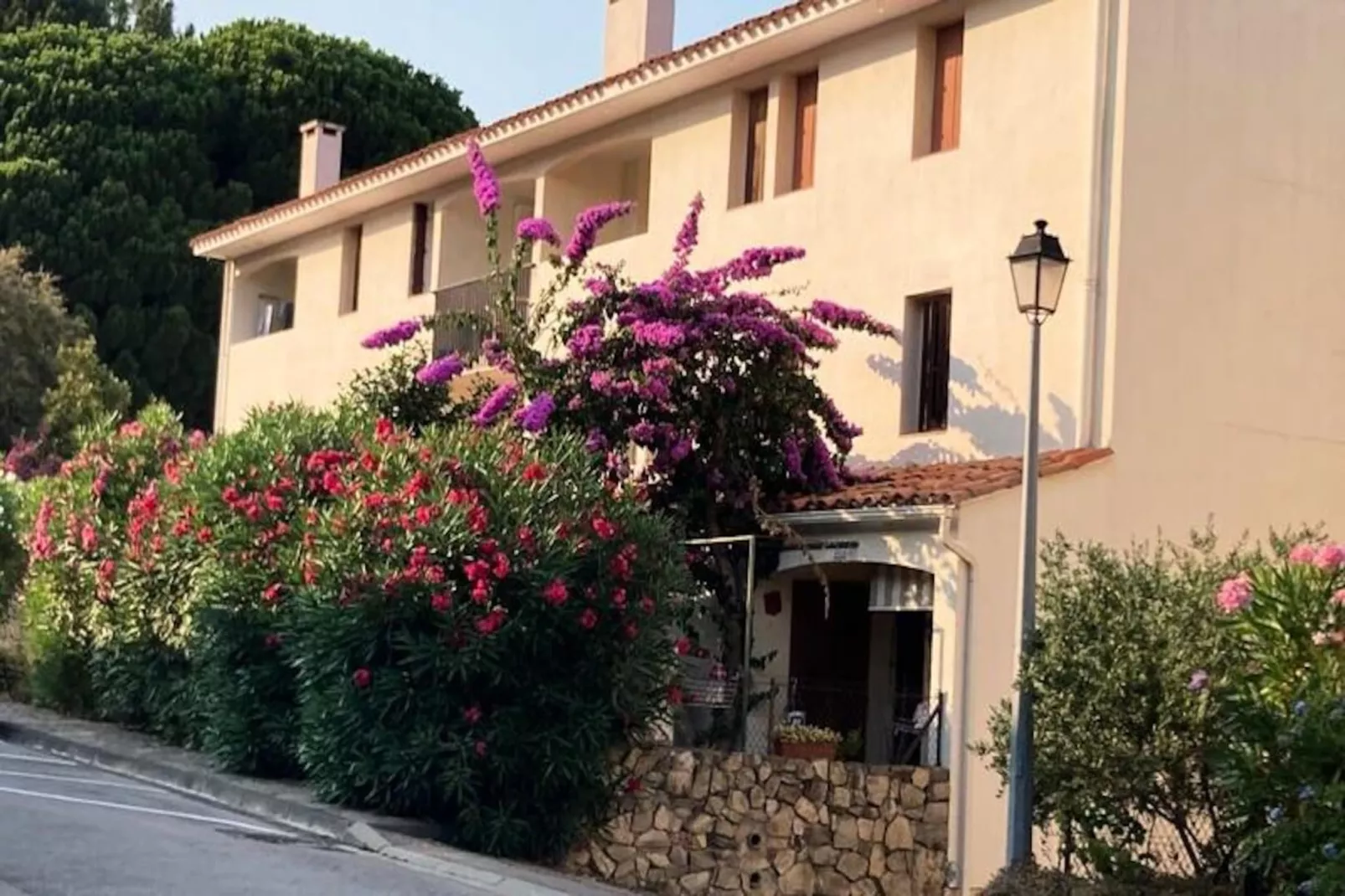 66b - Bel Appartement &agrave; 800m De La Mer Avec Parking Priv&eacute;-Image-tags.