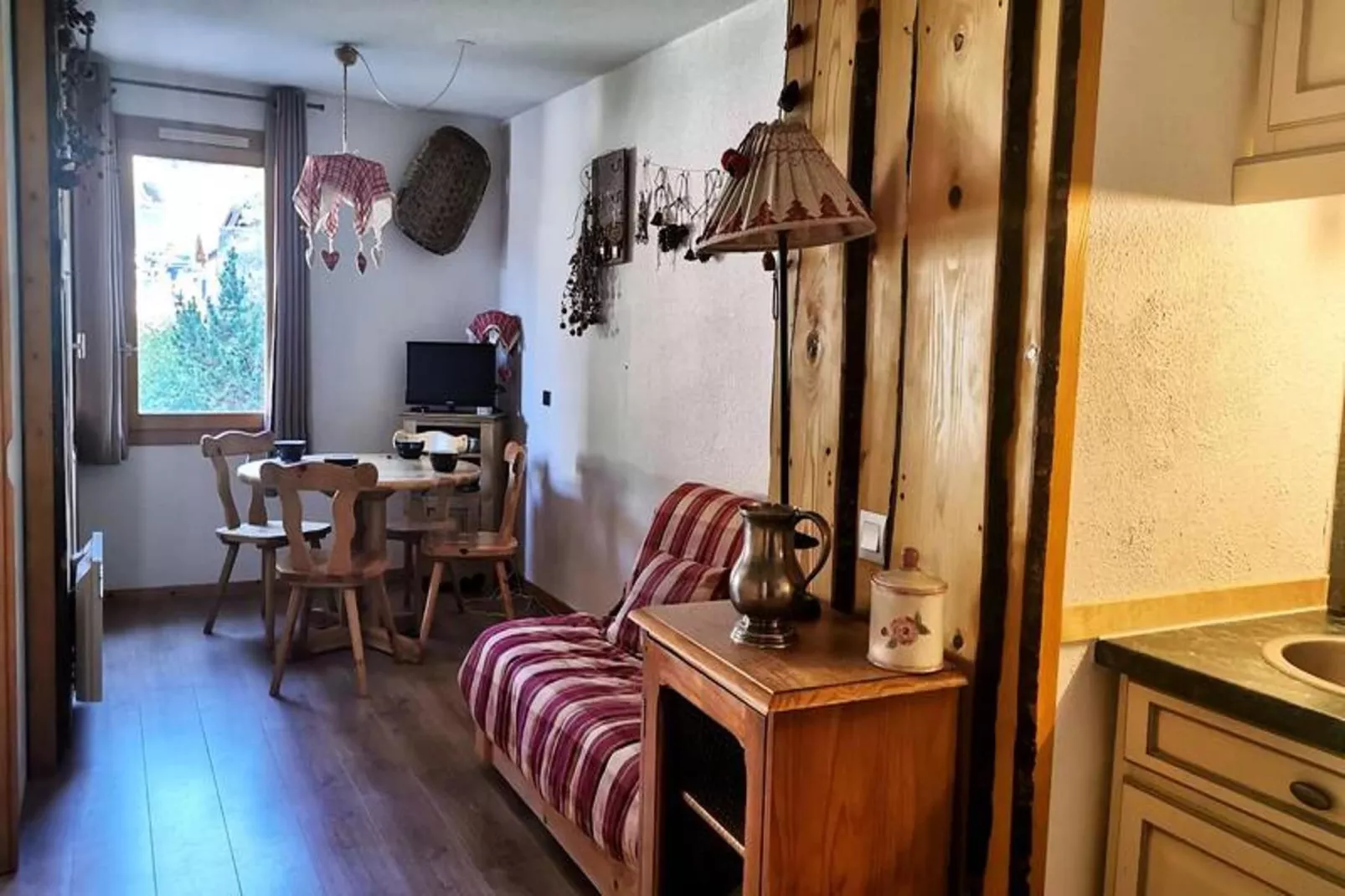 Résidence Ruelle-Woonkamer