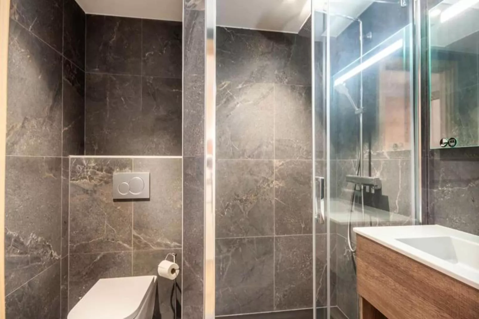 Résidence Echo Du Pleney - Buitenkant zomer