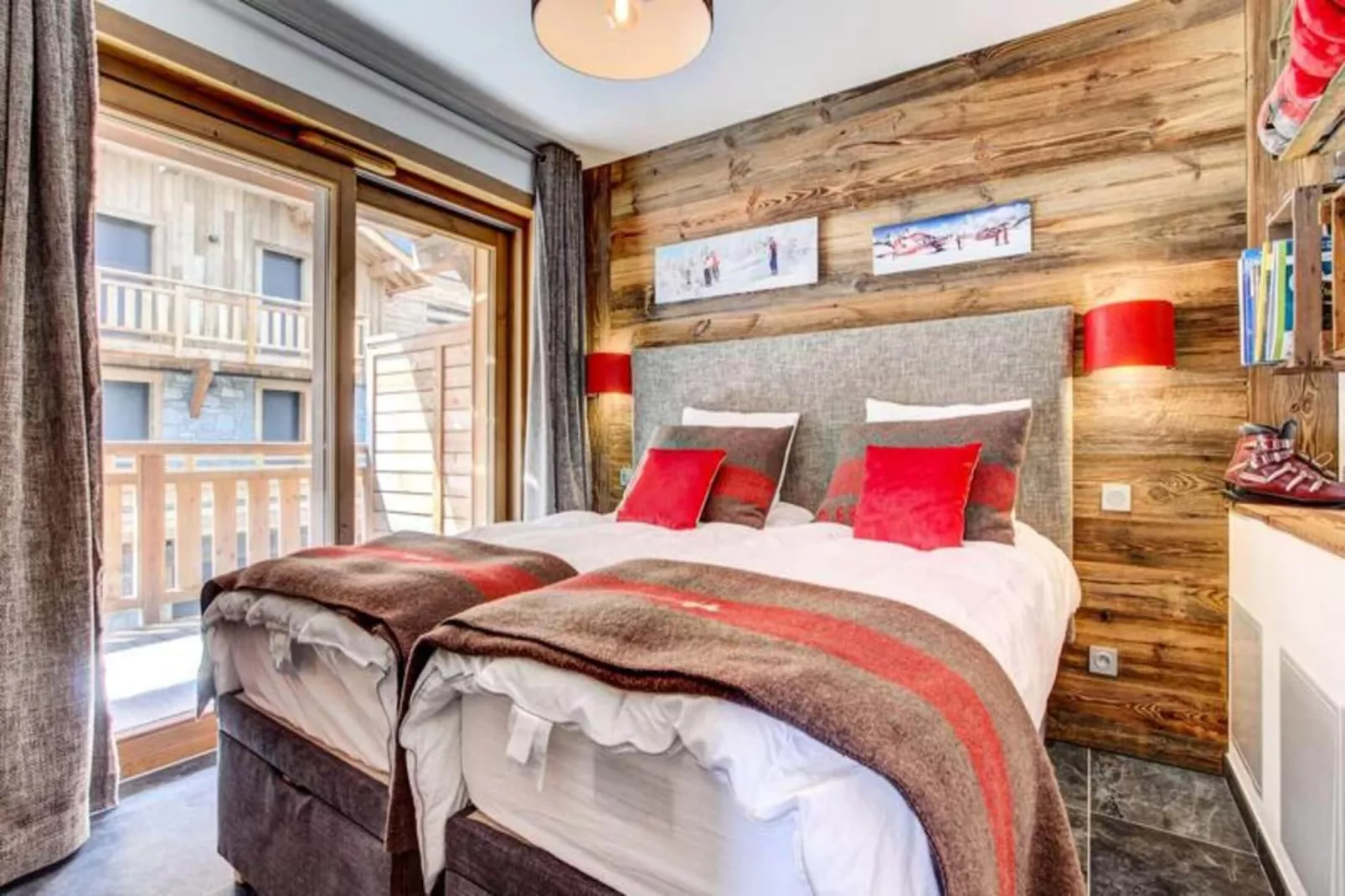 Résidence Frenes Blancs-Buitenkant zomer