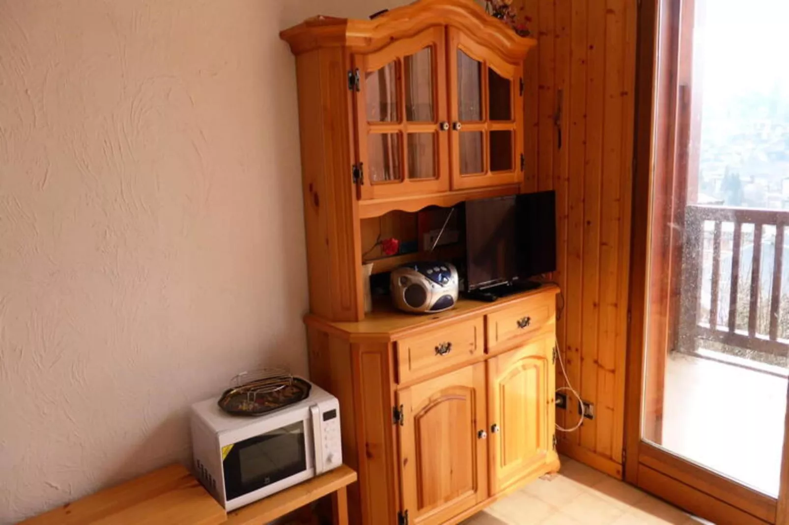 Résidence Les Loges-Buitenkant zomer