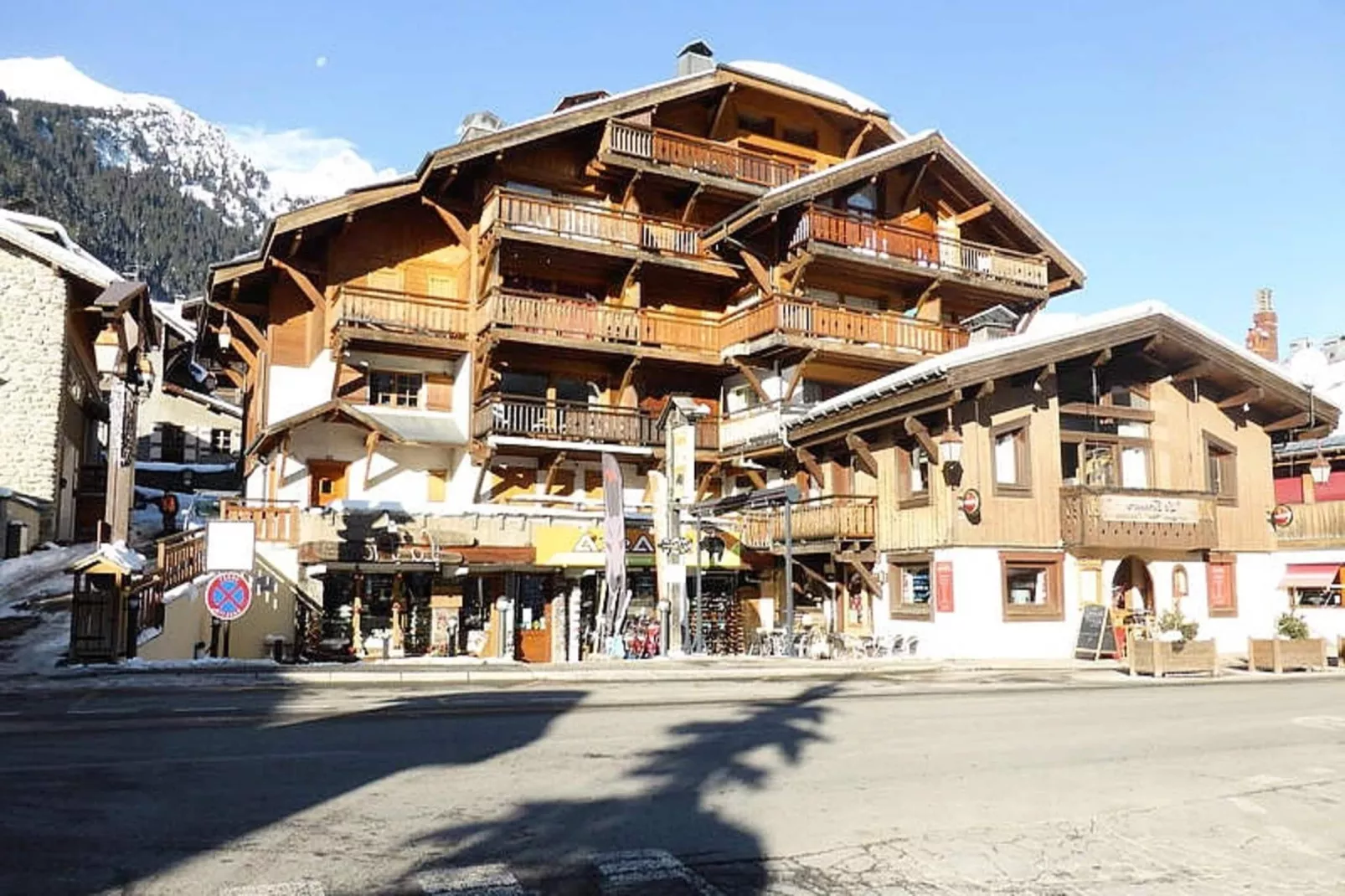 Résidence Berangere-Eetkamer