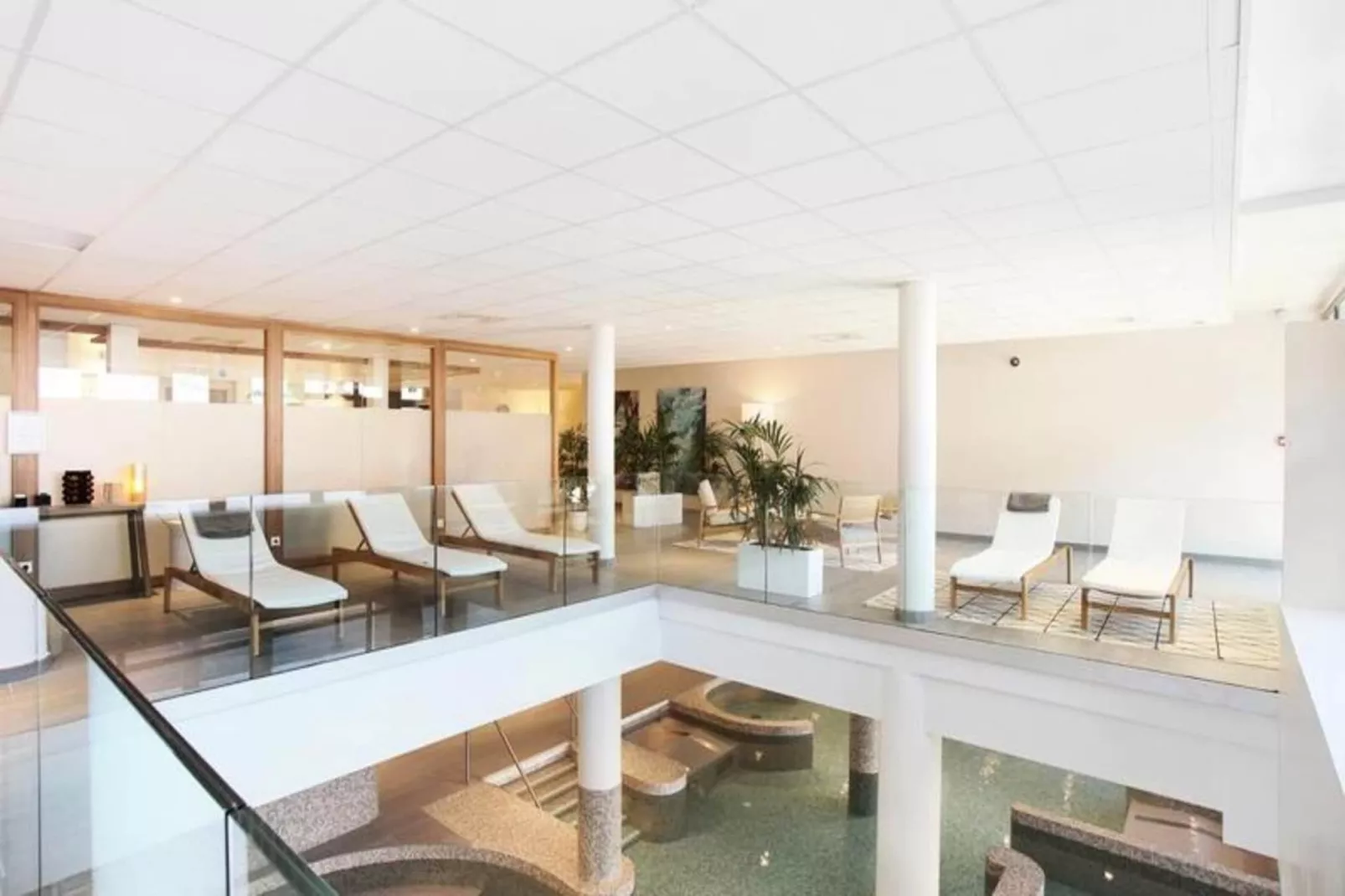 Résidence Prestige Odalys Mendi Alde****-Zwembad