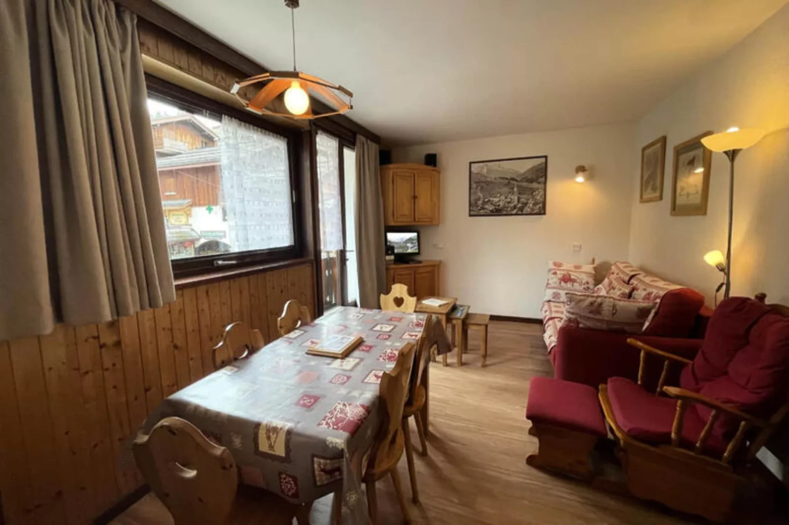 Appartements à La Clusaz-Eetkamer