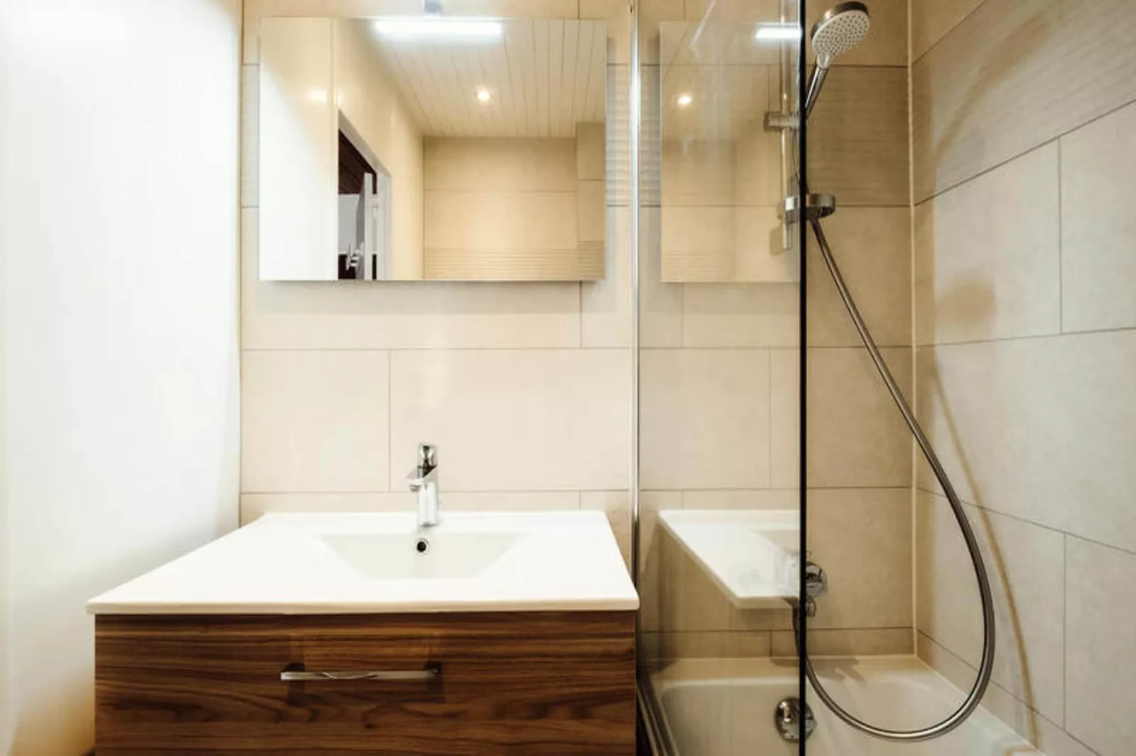 Résidence Bison-Buitenkant zomer