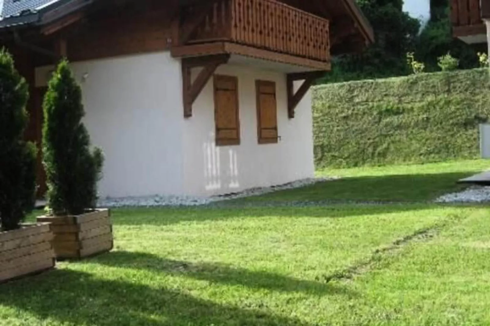 Résidence Les Amethystes B-Buitenkant zomer