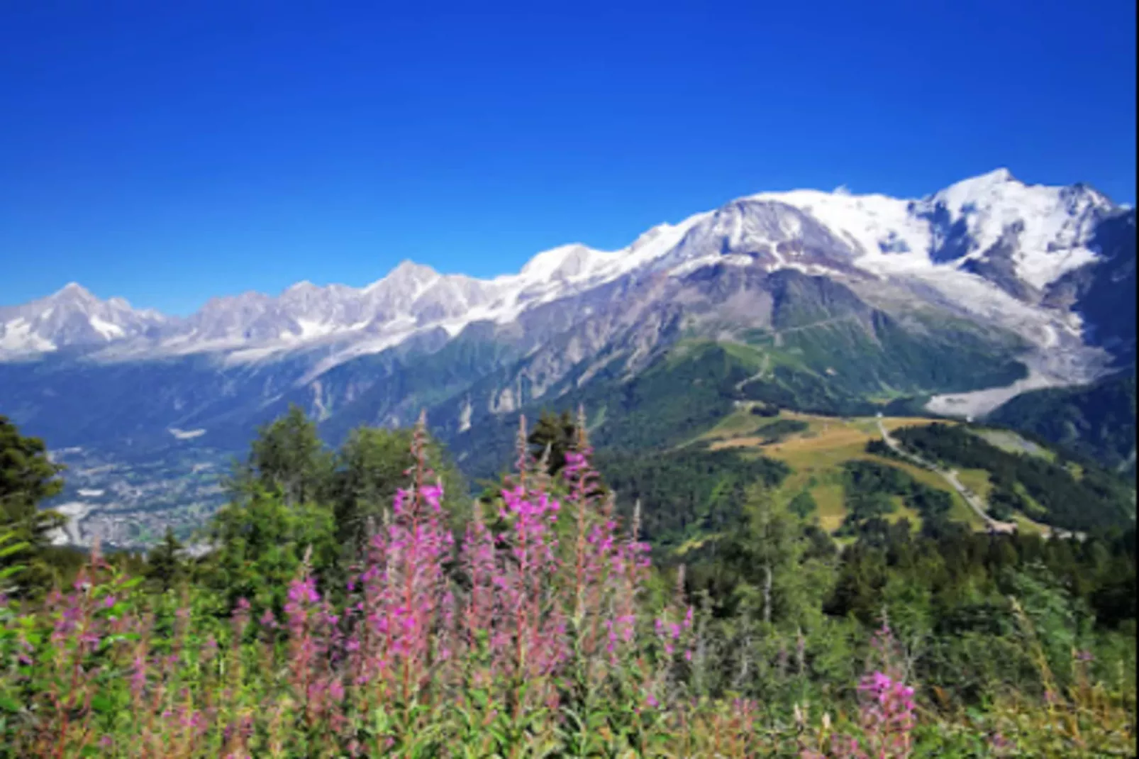 Résidence Les Houches Villages-Buitenkant zomer