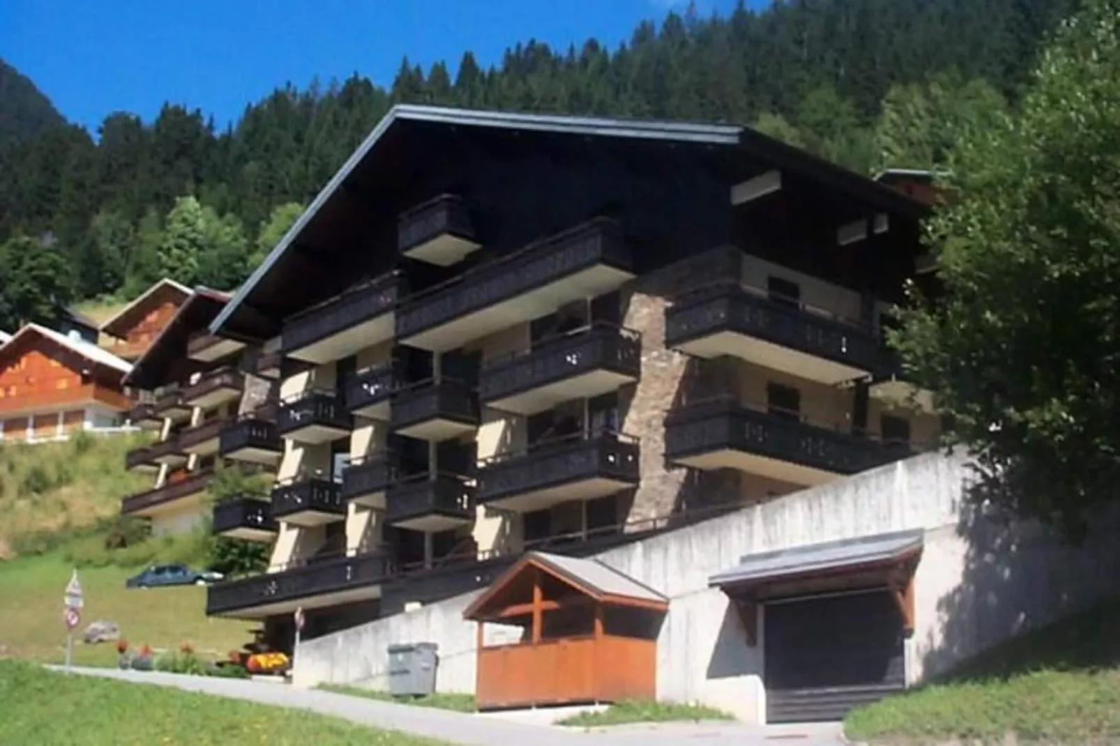 Résidence Le Yeti-Buitenkant zomer