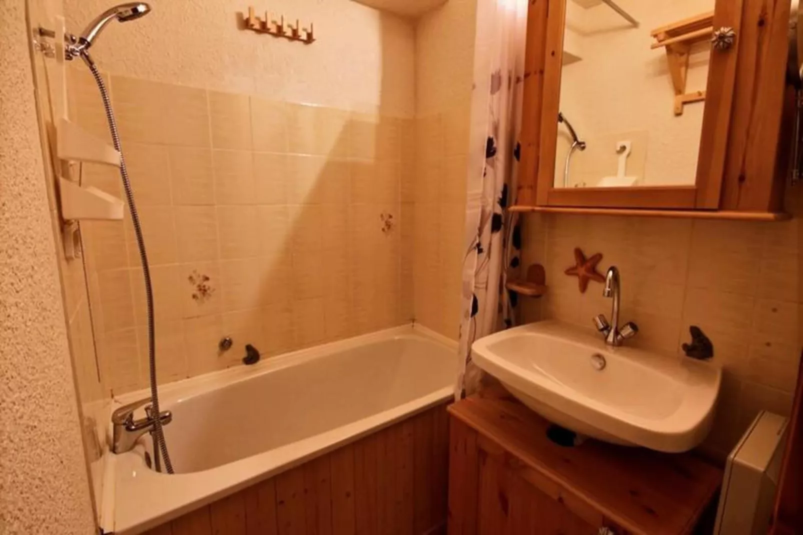 Studio à Saint Jean d'Aulps-Buitenkant zomer