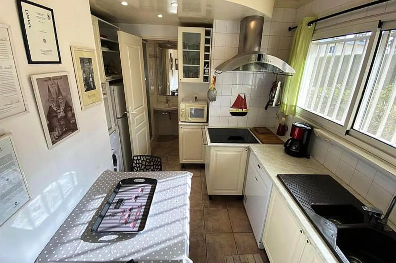 Résidence Les Tropiques-Keuken