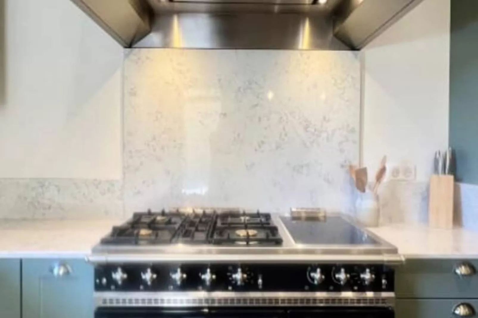 Mas Jas Du M&eacute;ou, Une &eacute;vasion Proven&ccedil;ale-Image-tags.