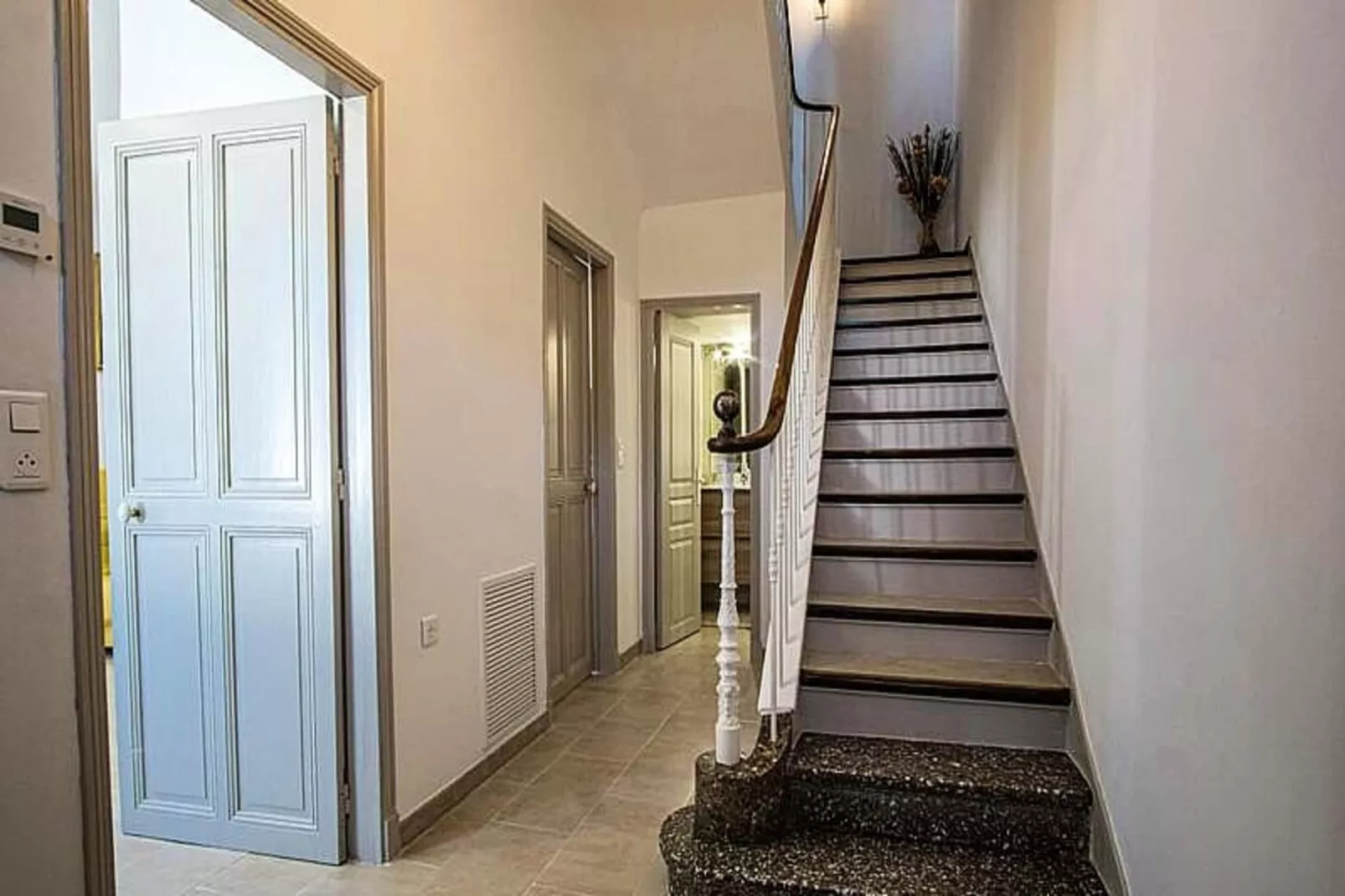 Maison Avec Jardin Proche Du Centre-ville Isle-sur-la-sorgue-Overloop