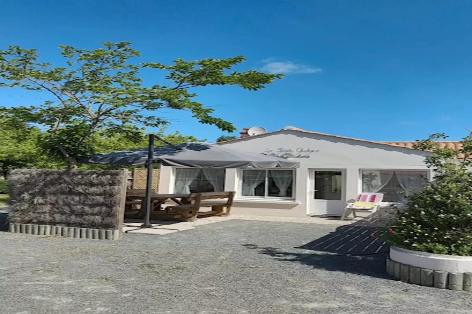 Villa Californie - Domaine Le Sherwood-Buitenkant zomer