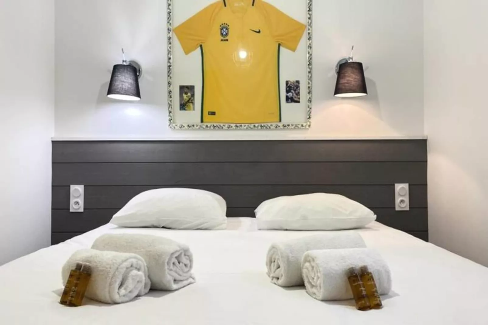 Villa Br&eacute;sil - Domaine Le Sherwood-Buitenkant zomer