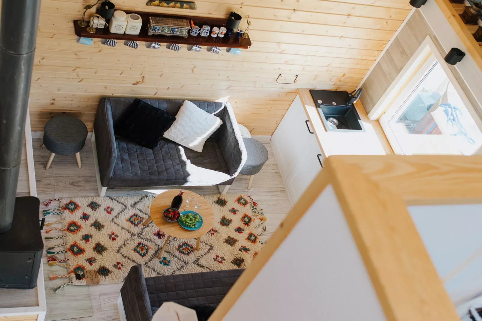 White Heron-Woonkamer