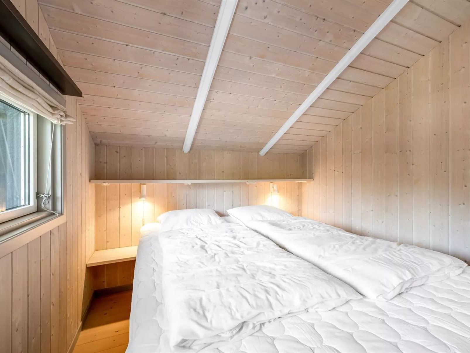 "Elba" - 275m to the fjord-Binnen