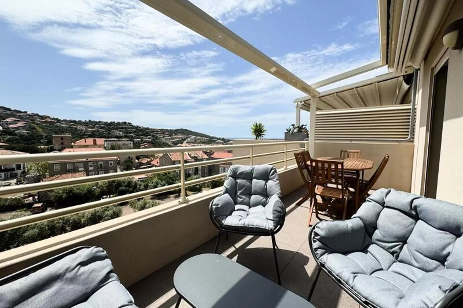 Résidence Jardins De Quatrina-Terrasbalkon