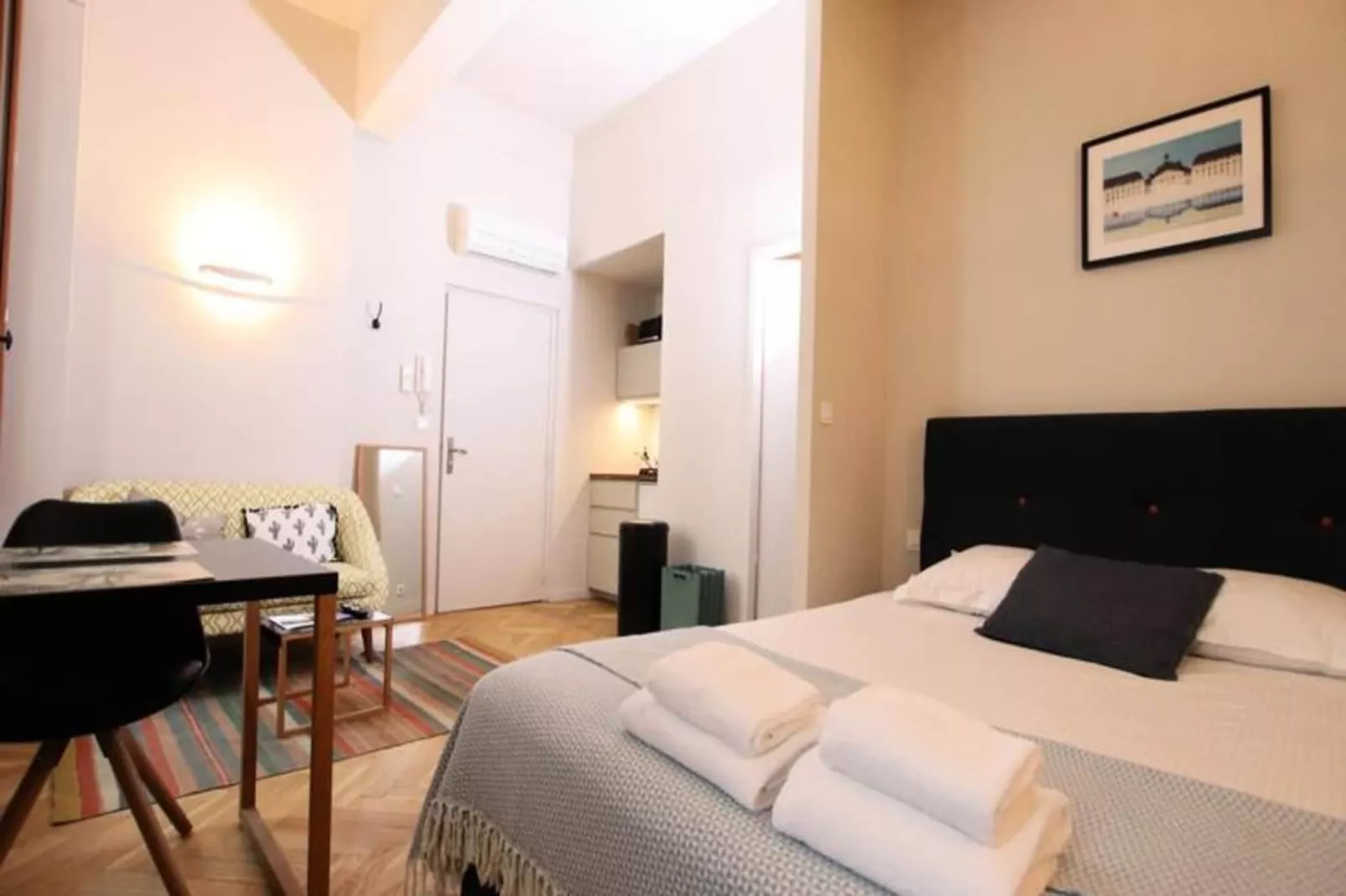 Magnifique Studio Bordelais En Plein Coeur De La Ville-Slaapkamer