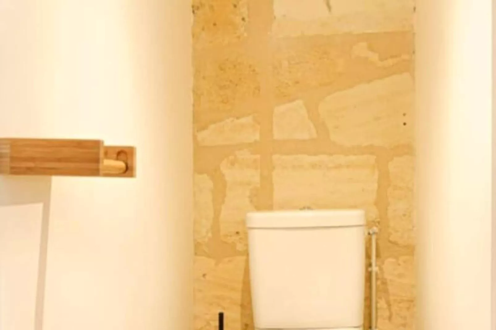 Duplex Confortable Dans La Belle Pierre Plac&eacute; Au Porte De La Gare St-jean-Woonkamer