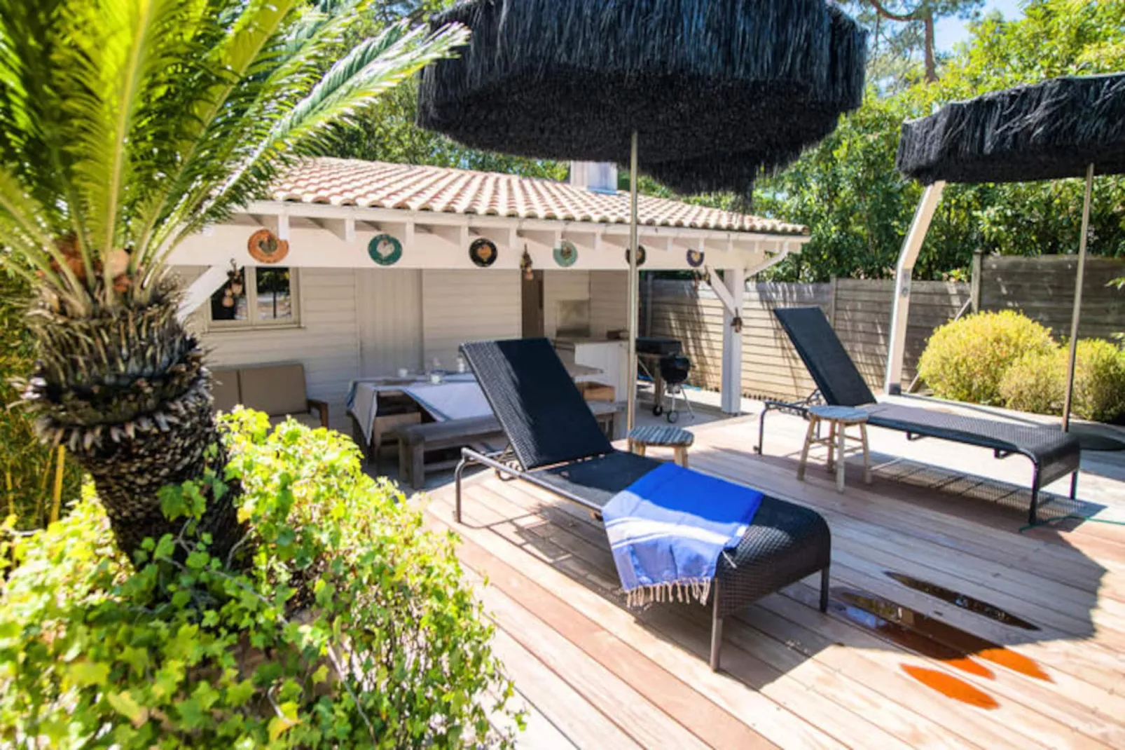 Superbe Villa Calme Avec Piscine Chauff&eacute;e Et Jacuzzi &agrave; 300 M De La Plage-Image-tags.