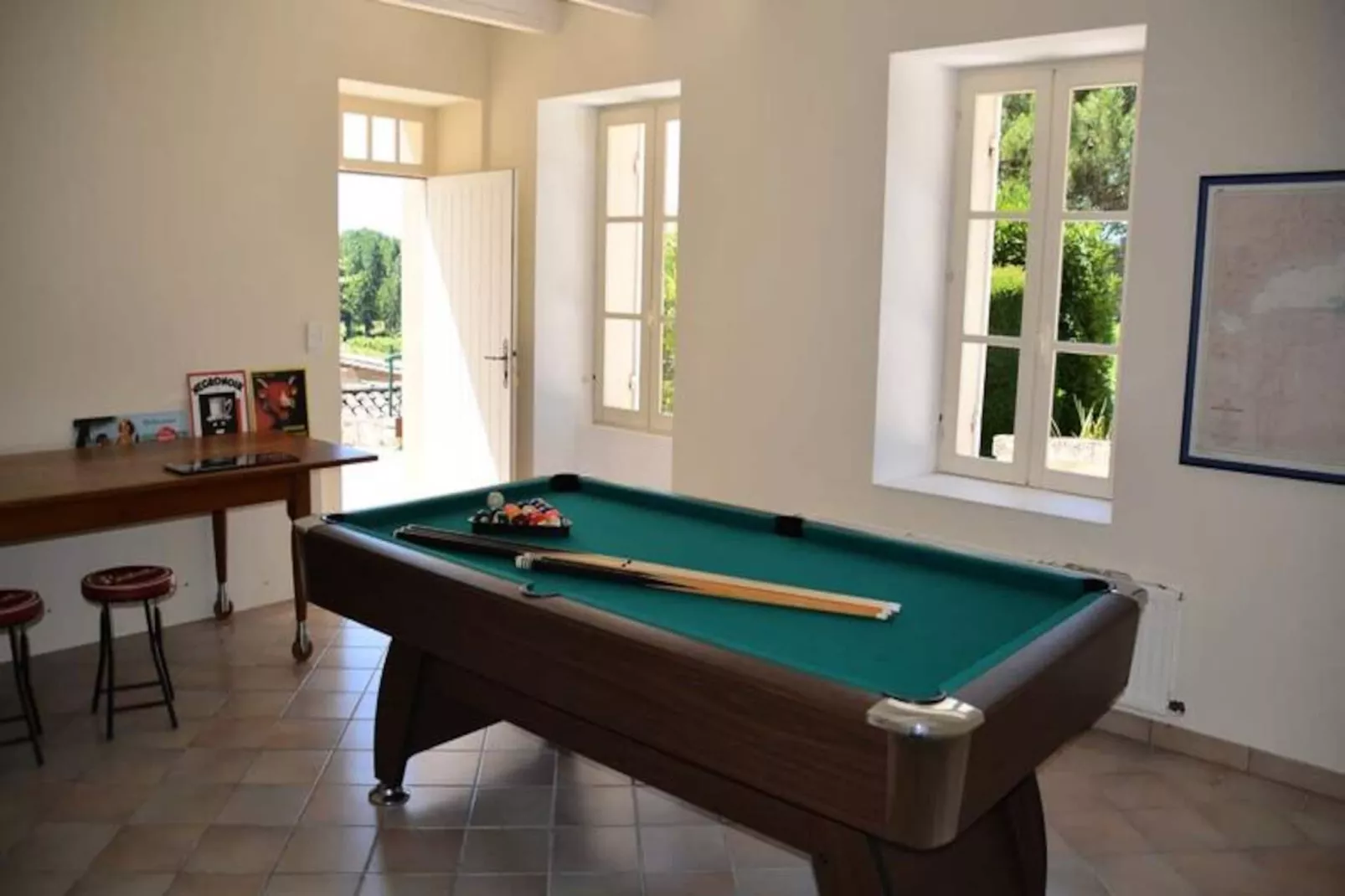 Ch&acirc;teau La Tuili&egrave;re: Villa Avec Piscine Au Milieu De Son Vignoble-Image-tags.