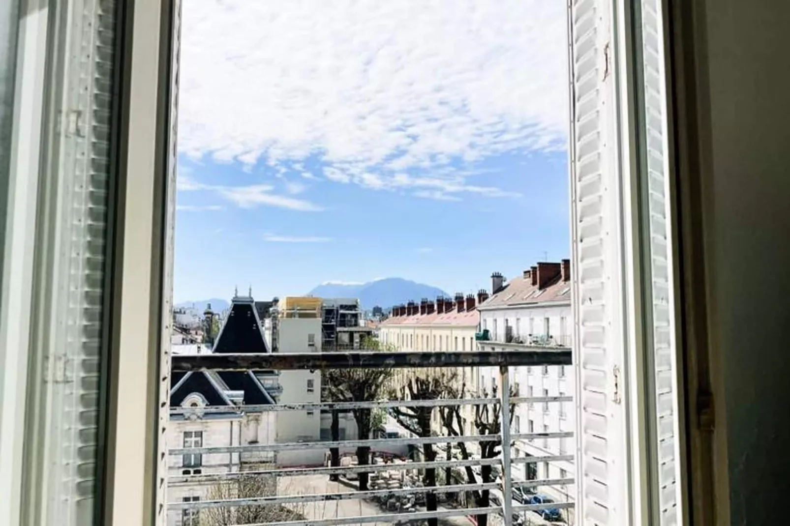 Pretty Light In Grenoble ☀ T2-Uitzicht zomer