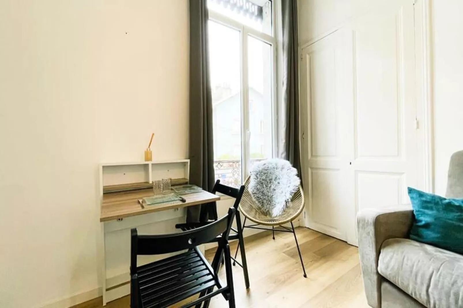 Le Nid D'altitude 🐦 - Studio Mezzanine - Tout &eacute;quip&eacute;-Eetkamer