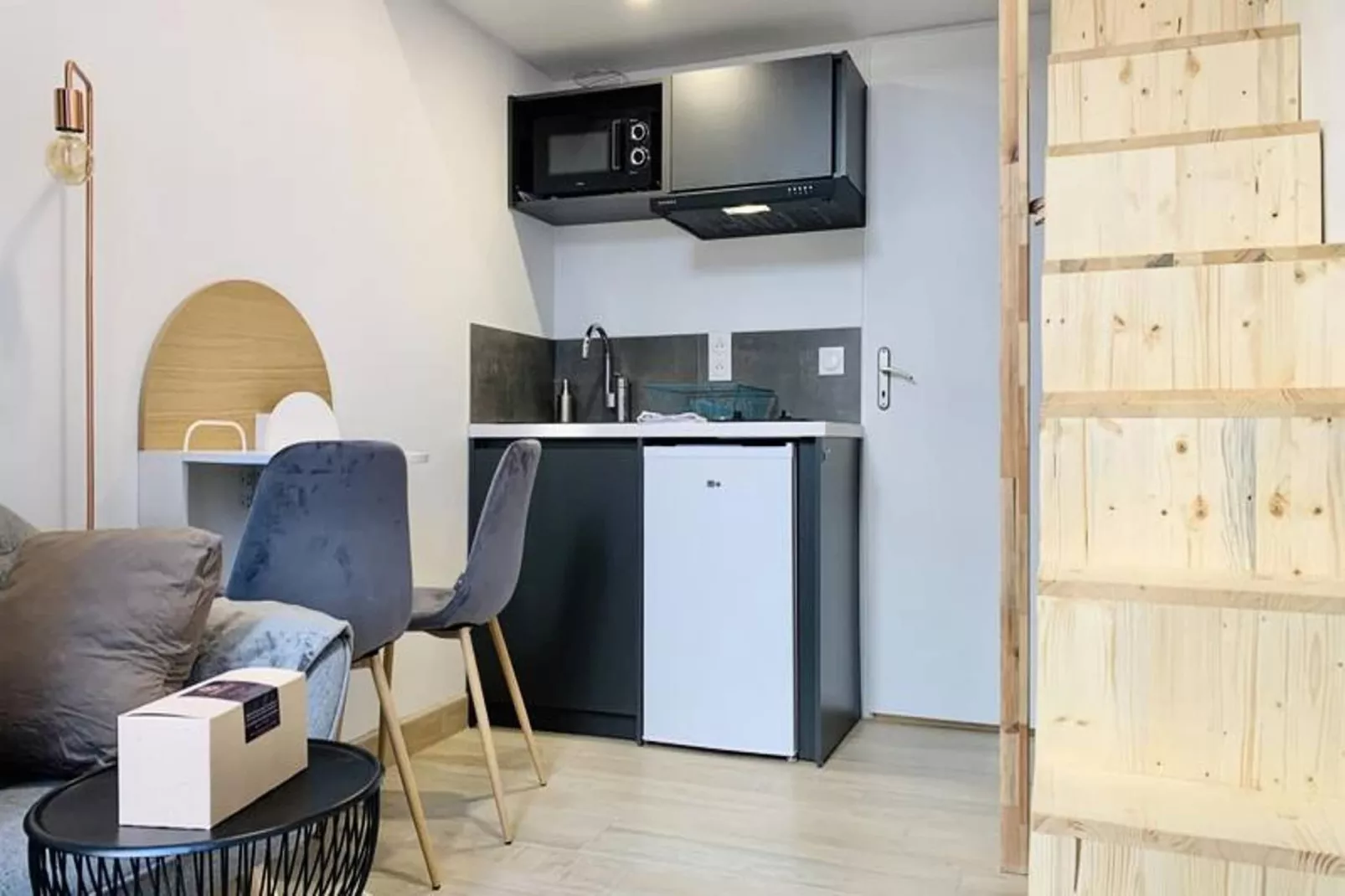 Le Nid Douillet - Studio 🌙-Woonkamer