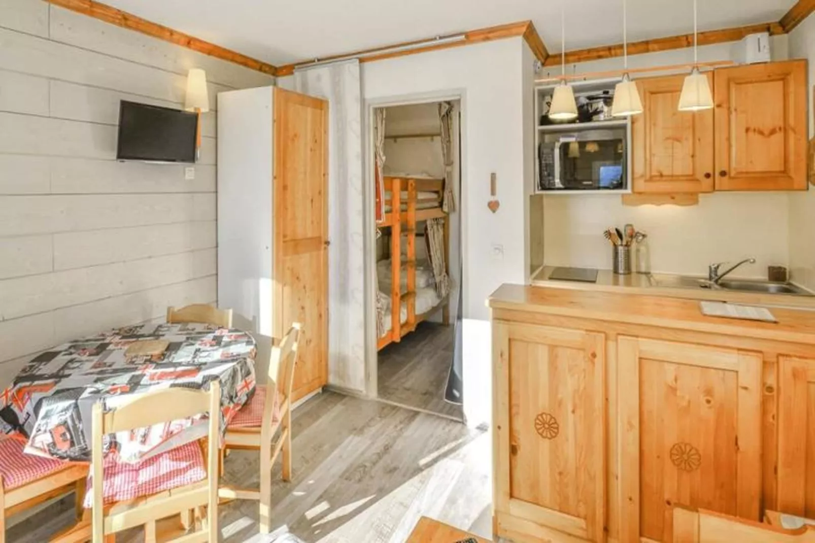 Résidence Les Horizons d'Huez - maeva Home-Keuken